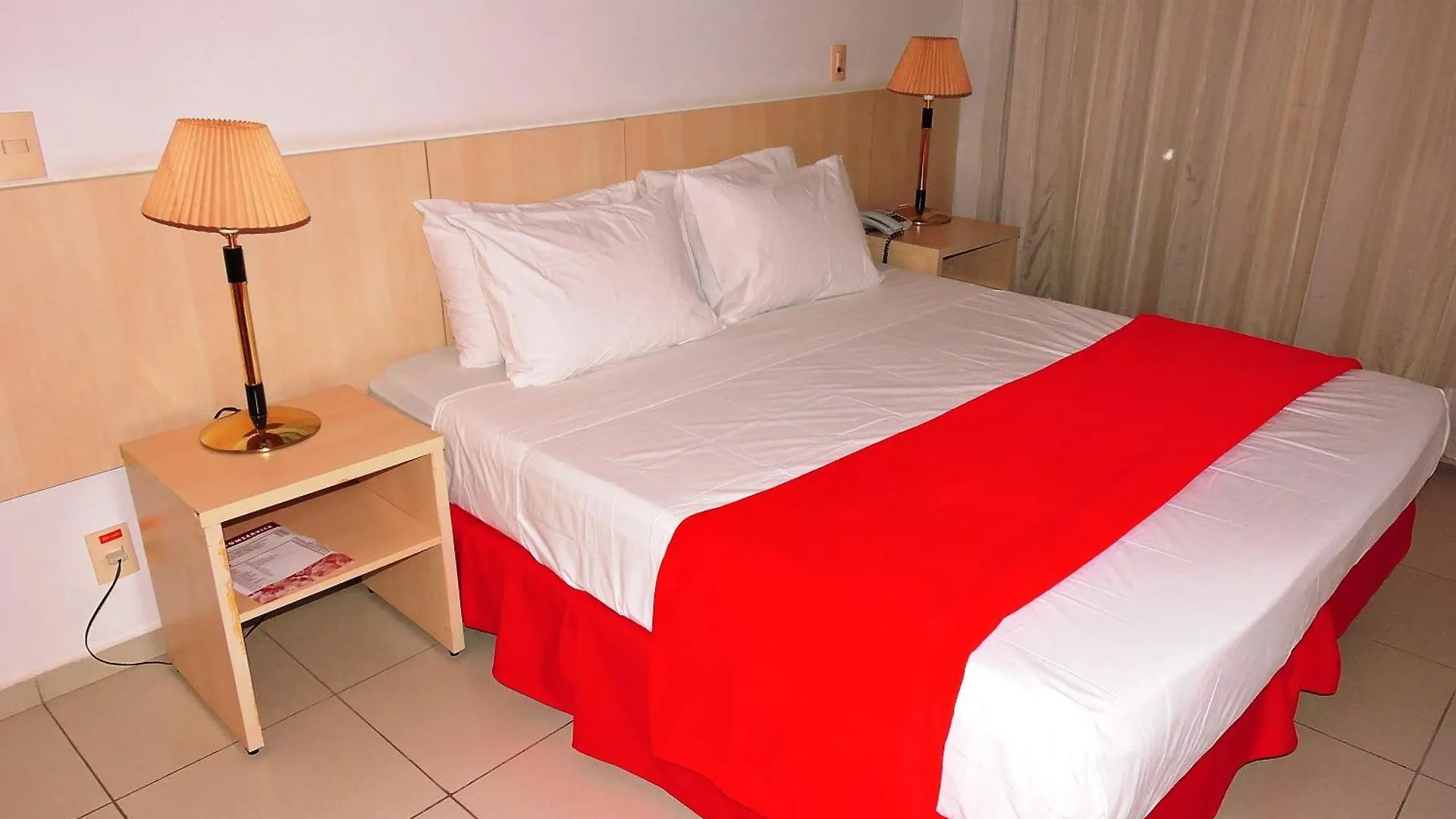 Bay Park Hotel Resort Brasilia 4*,
